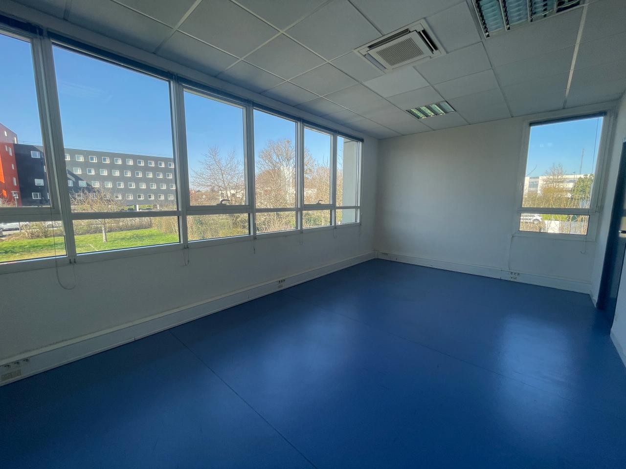 Bureau Rennes 450m² Location bureau Rennes Ille-et-Vilaine OLBUR2315161 3